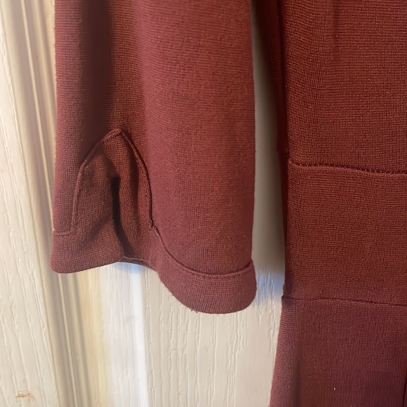 H&M Scoop Neck MIDI Dress - Picture 3 of 4